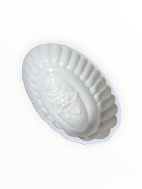 antique white ironstone jelly mold
